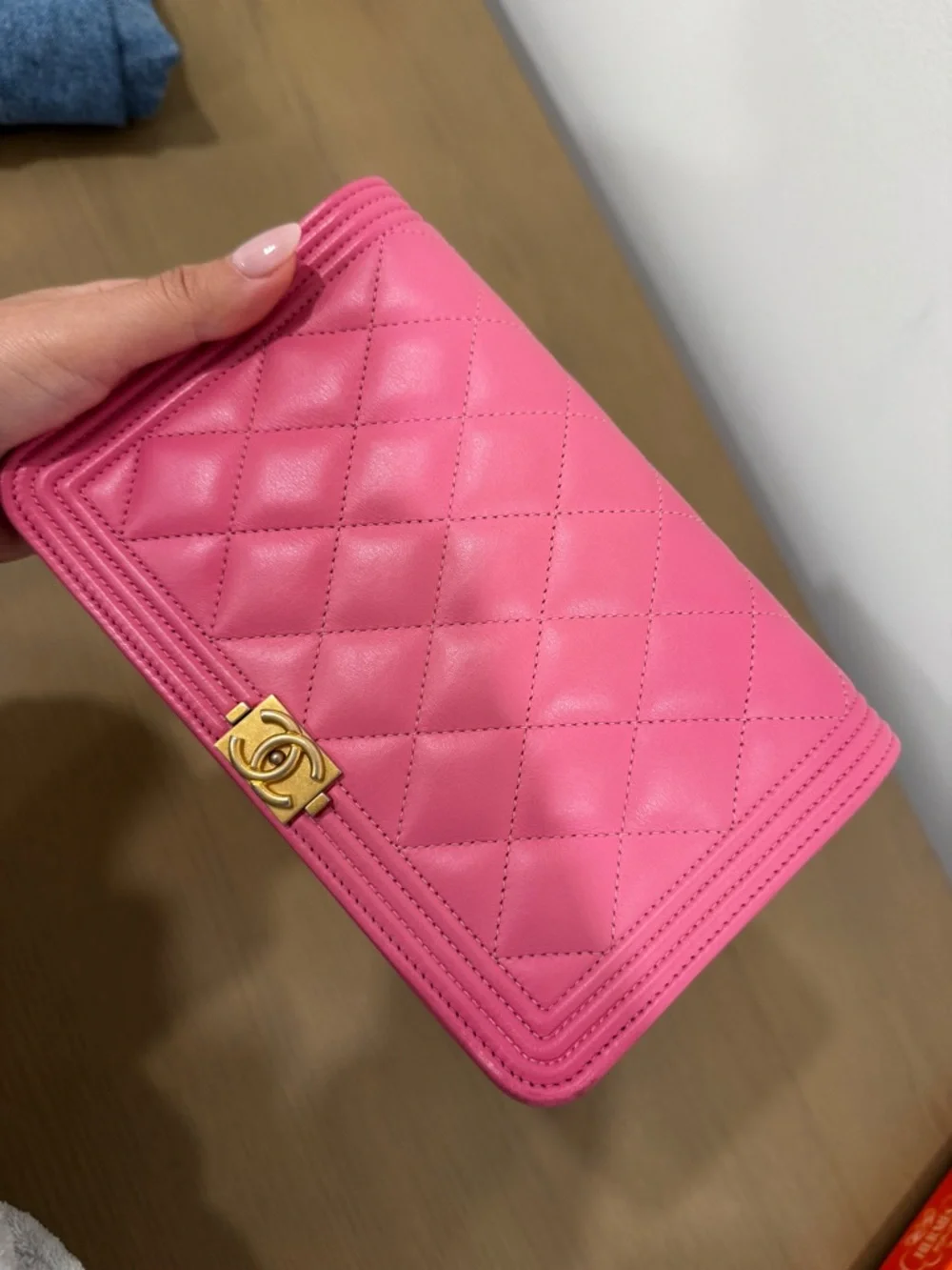 CHANEL Pink Quilted Boy Wallet with Gold CC Lock - Picture 4 of 12